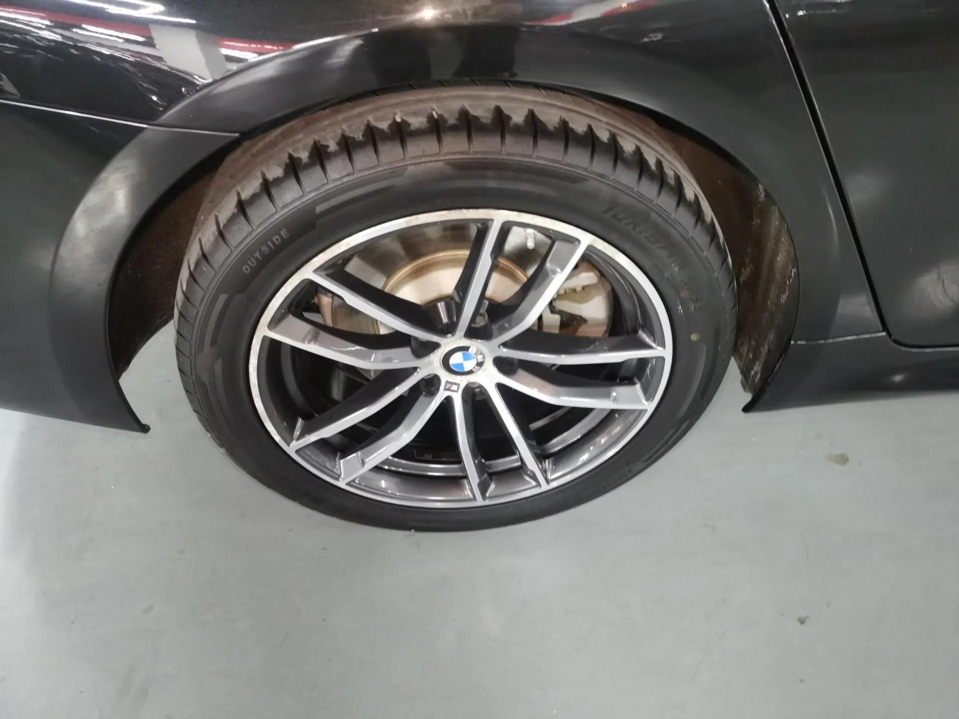 BMW 5 Series 2021 525Li M Sport Package — миниатюра 10