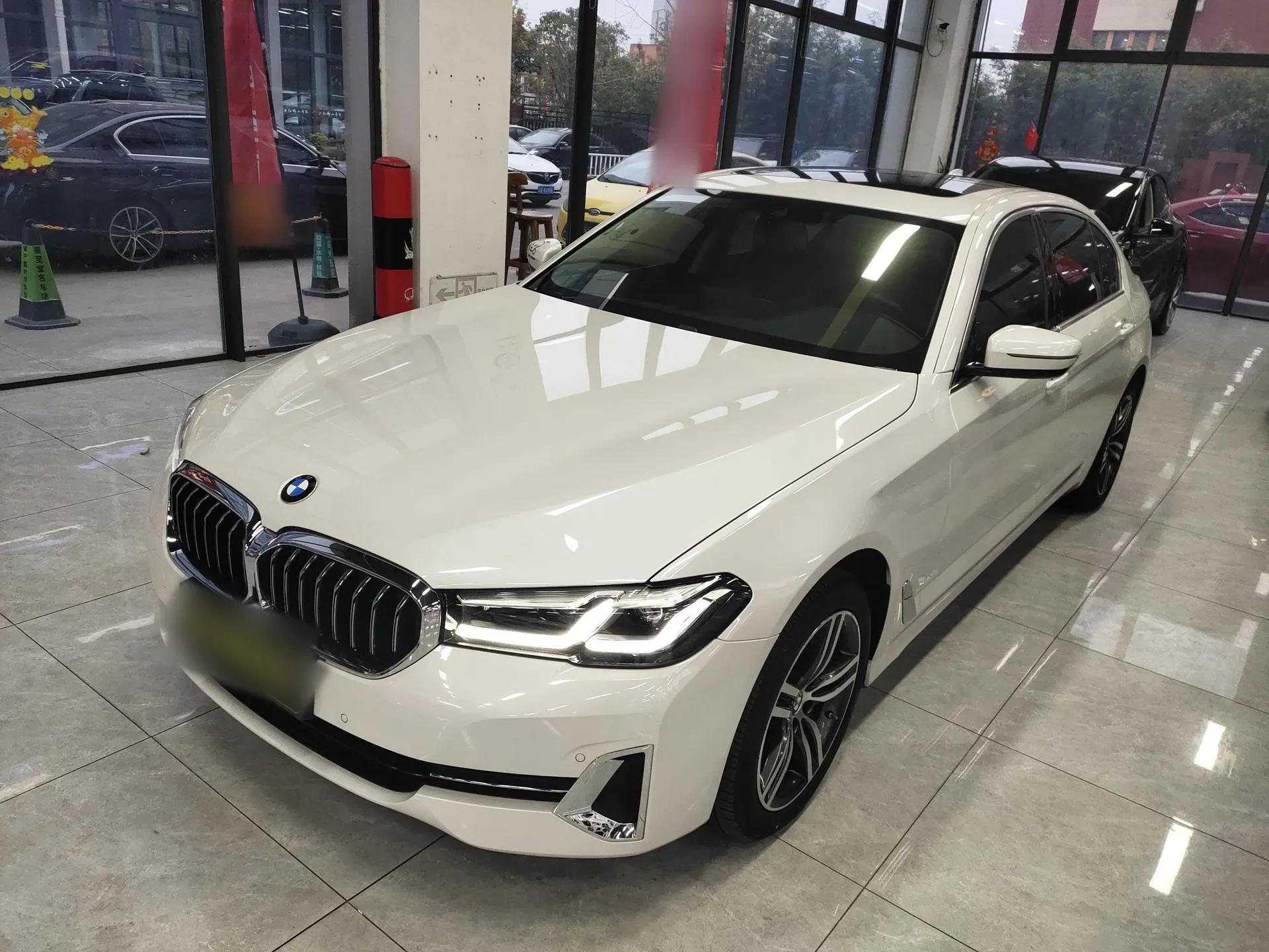 BMW 5 Series 2023 530Li Leading Edition Luxury Package — миниатюра 1