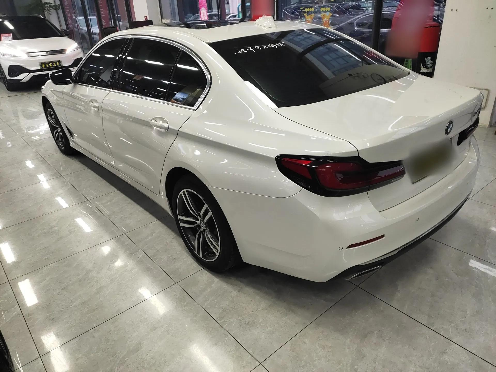BMW 5 Series 2023 530Li Leading Edition Luxury Package — миниатюра 4
