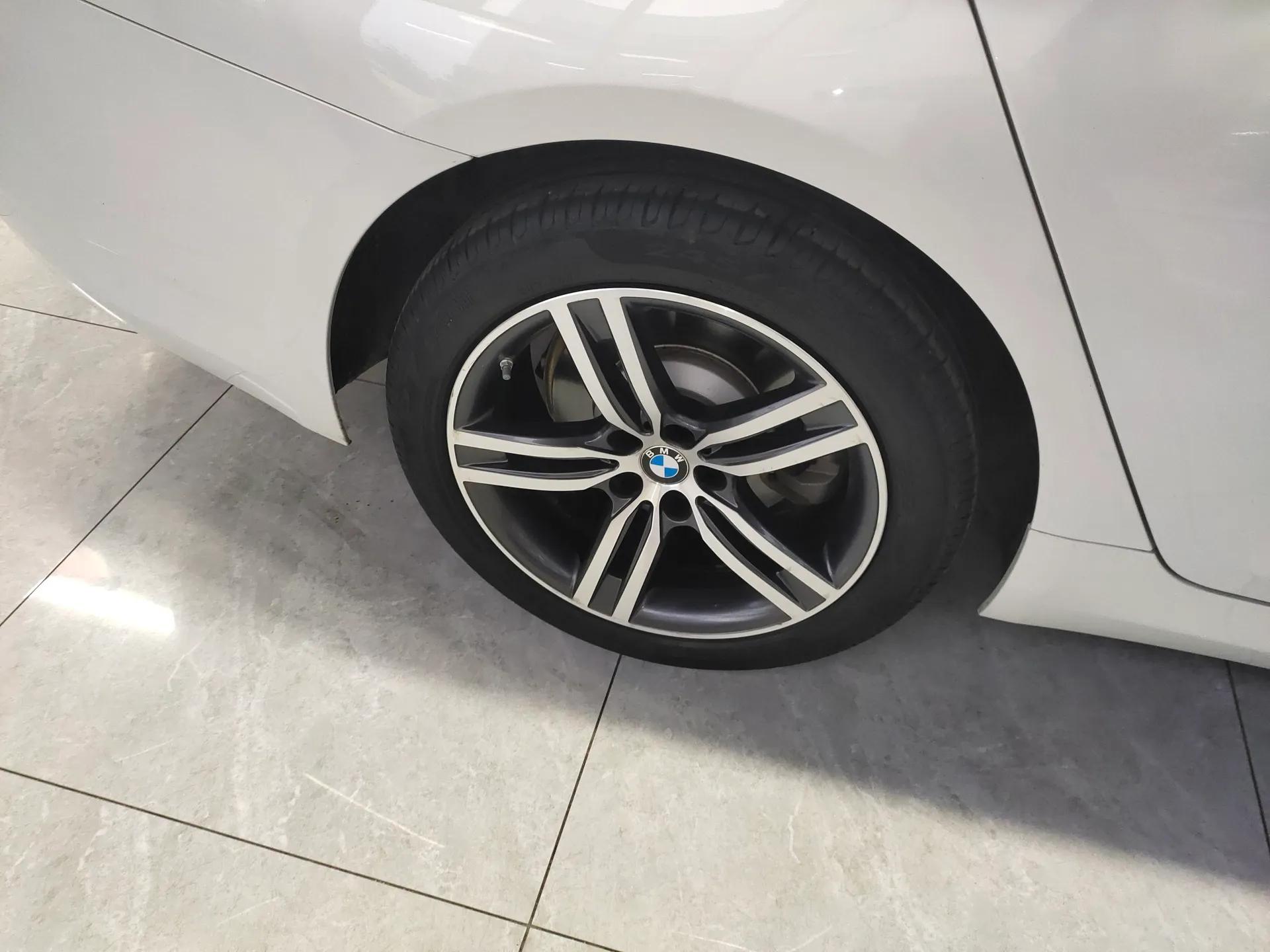BMW 5 Series 2023 530Li Leading Edition Luxury Package — миниатюра 10