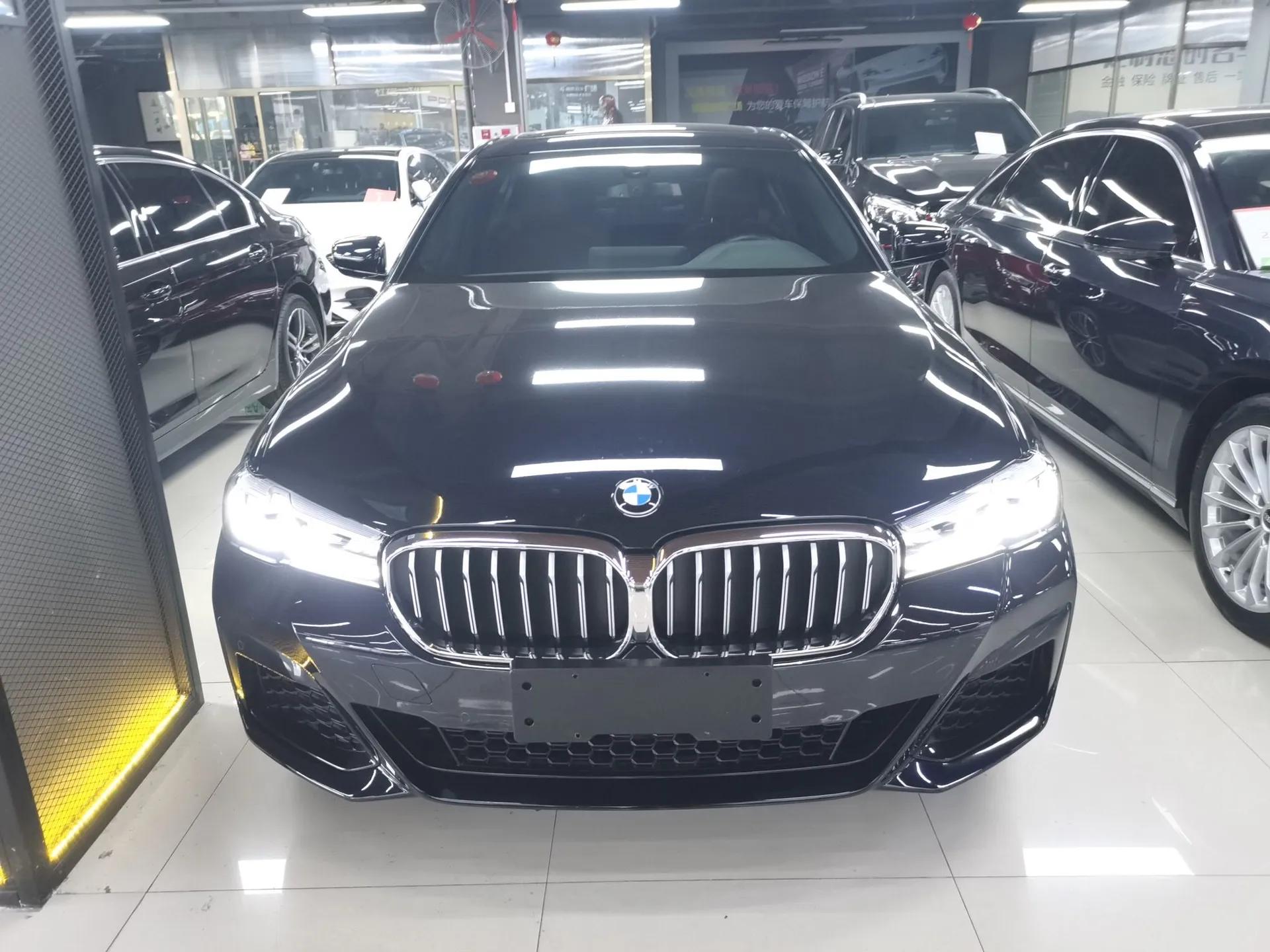 BMW 5 Series 2023 Restyled 530Li Leading Edition M Sport Package — миниатюра 3
