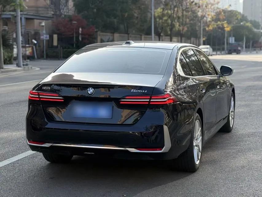 BMW 5 Series 2024 525Li Luxury Package — миниатюра 6