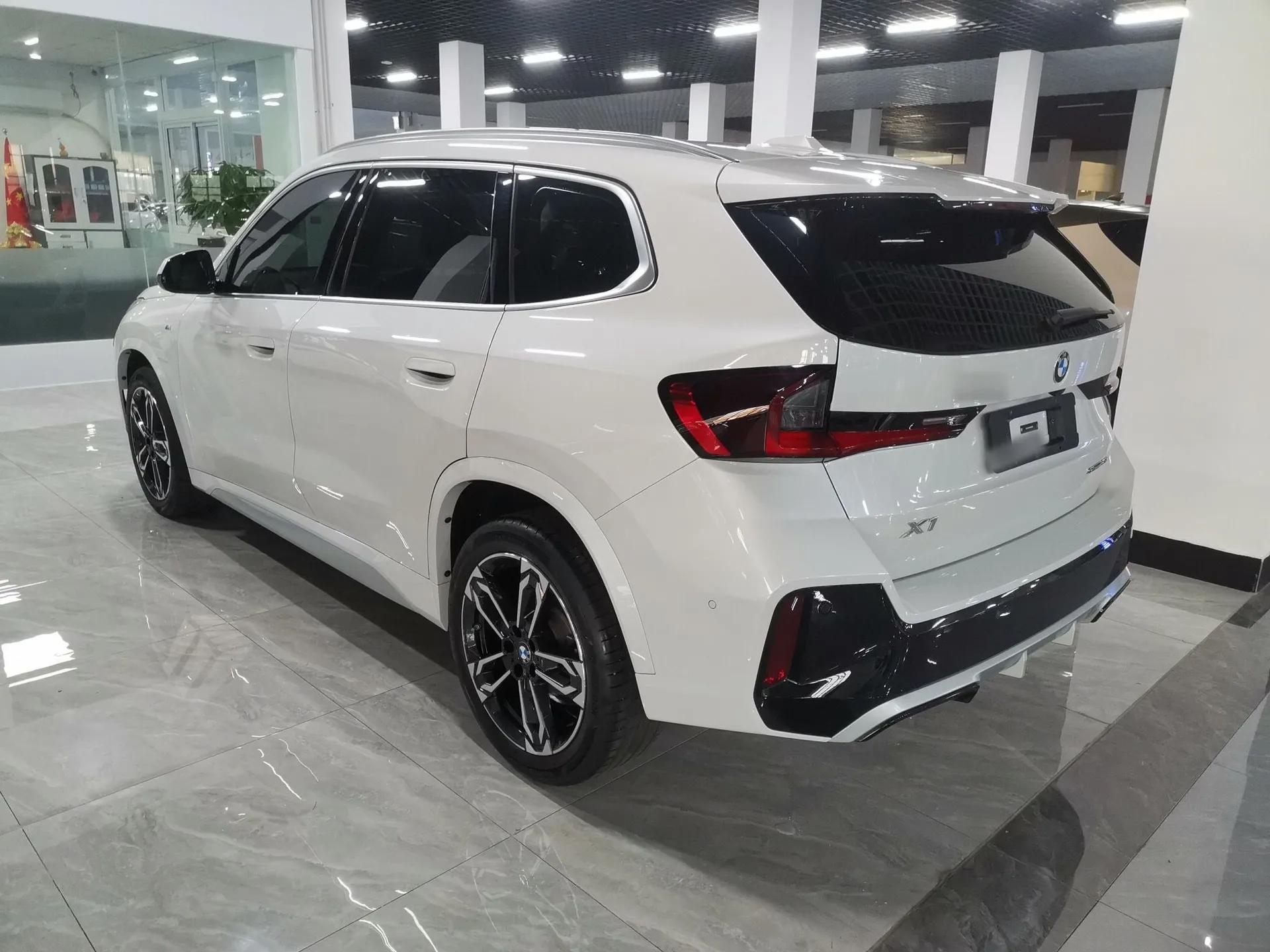 BMW X1 2023 sDrive25Li M Sport Package — миниатюра 3