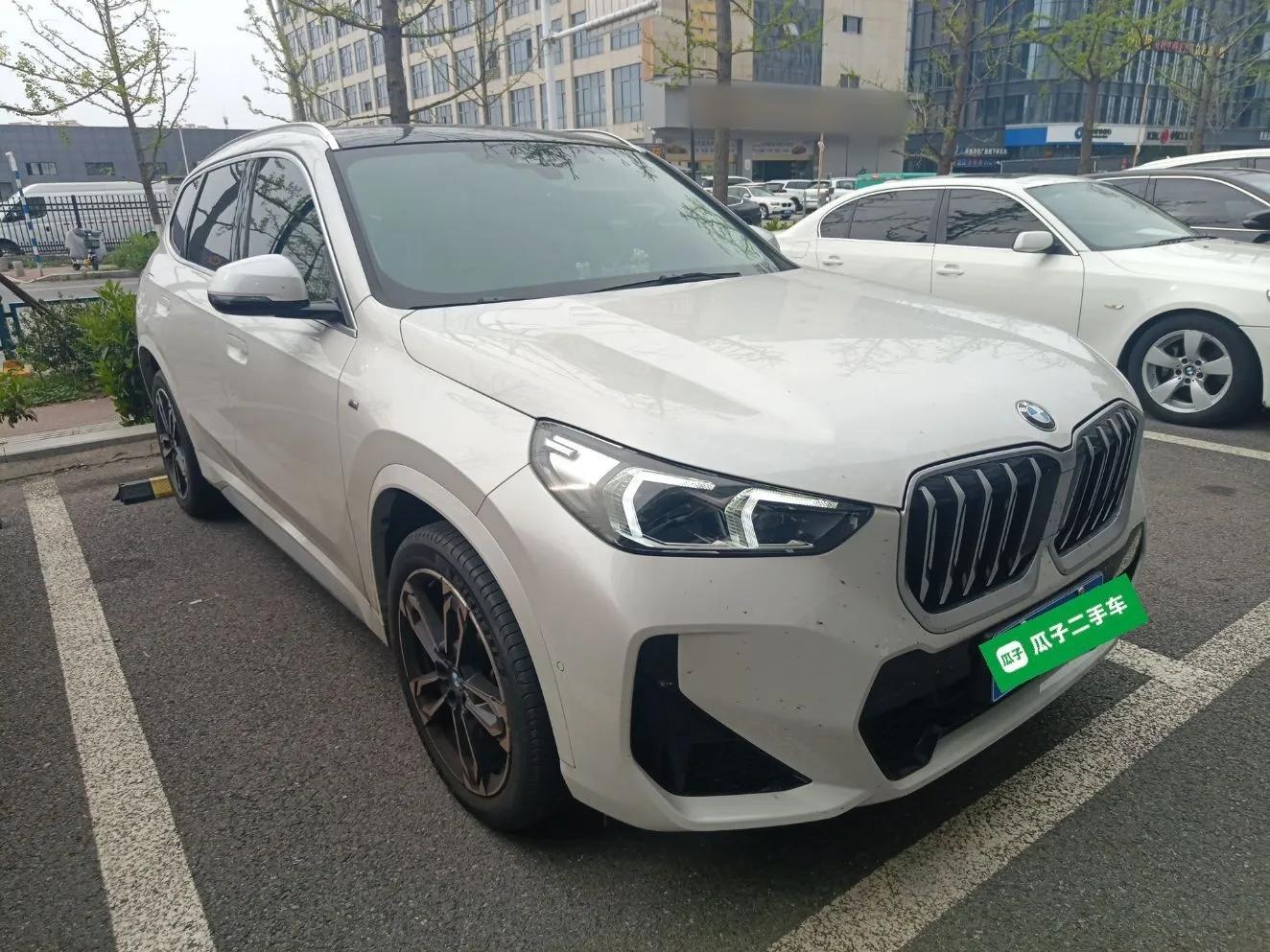 BMW X1 2024 sDrive25Li M Sport Package — миниатюра 3