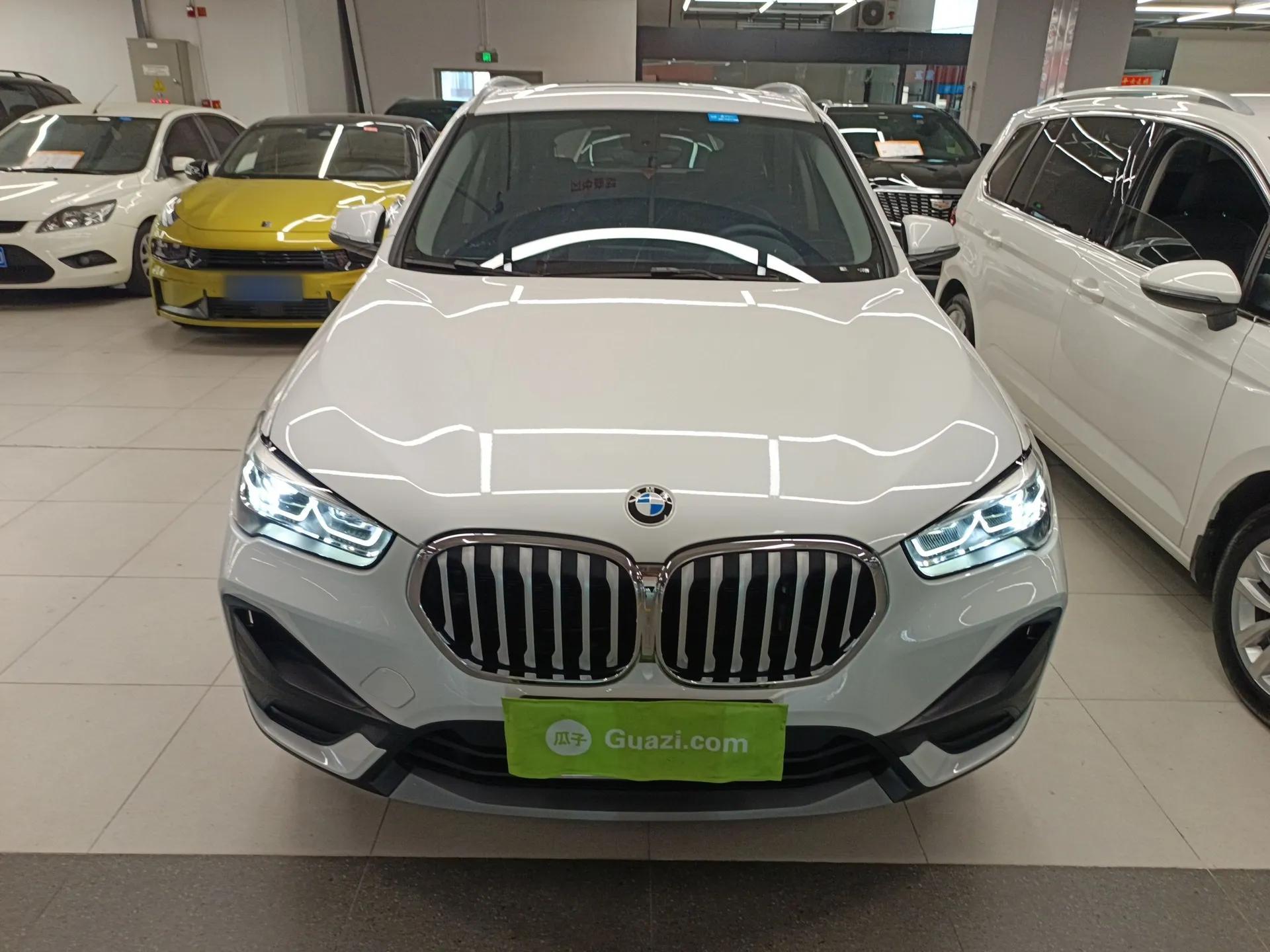 BMW X1 2021 Restyled sDrive25Li Leading Edition — миниатюра 2