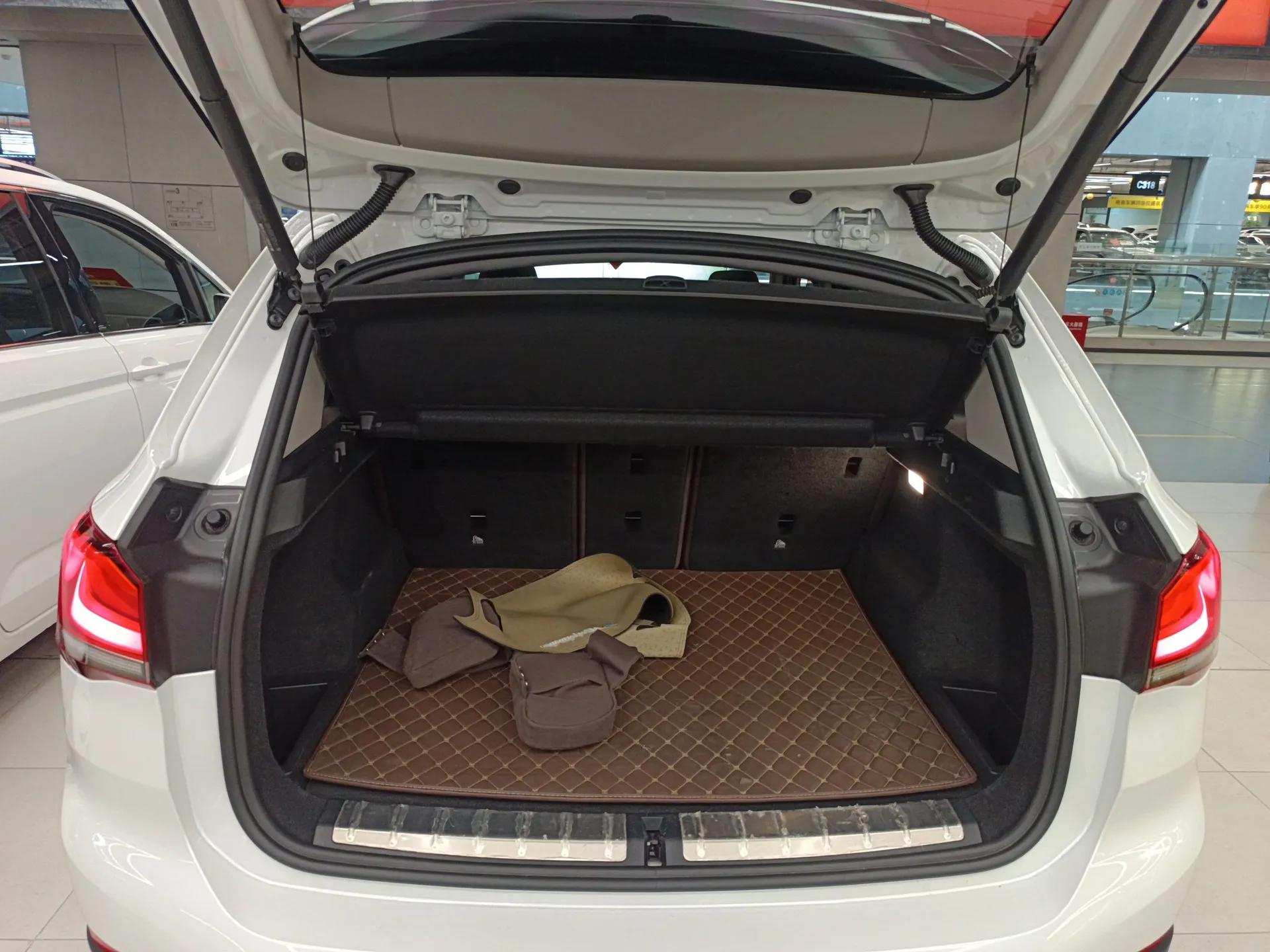 BMW X1 2021 Restyled sDrive25Li Leading Edition — миниатюра 22