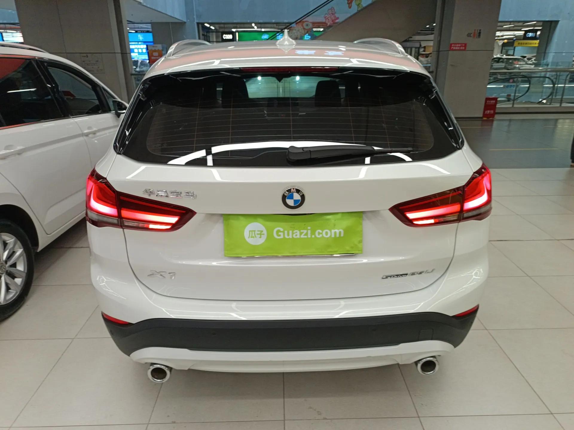 BMW X1 2021 Restyled sDrive25Li Leading Edition — миниатюра 5