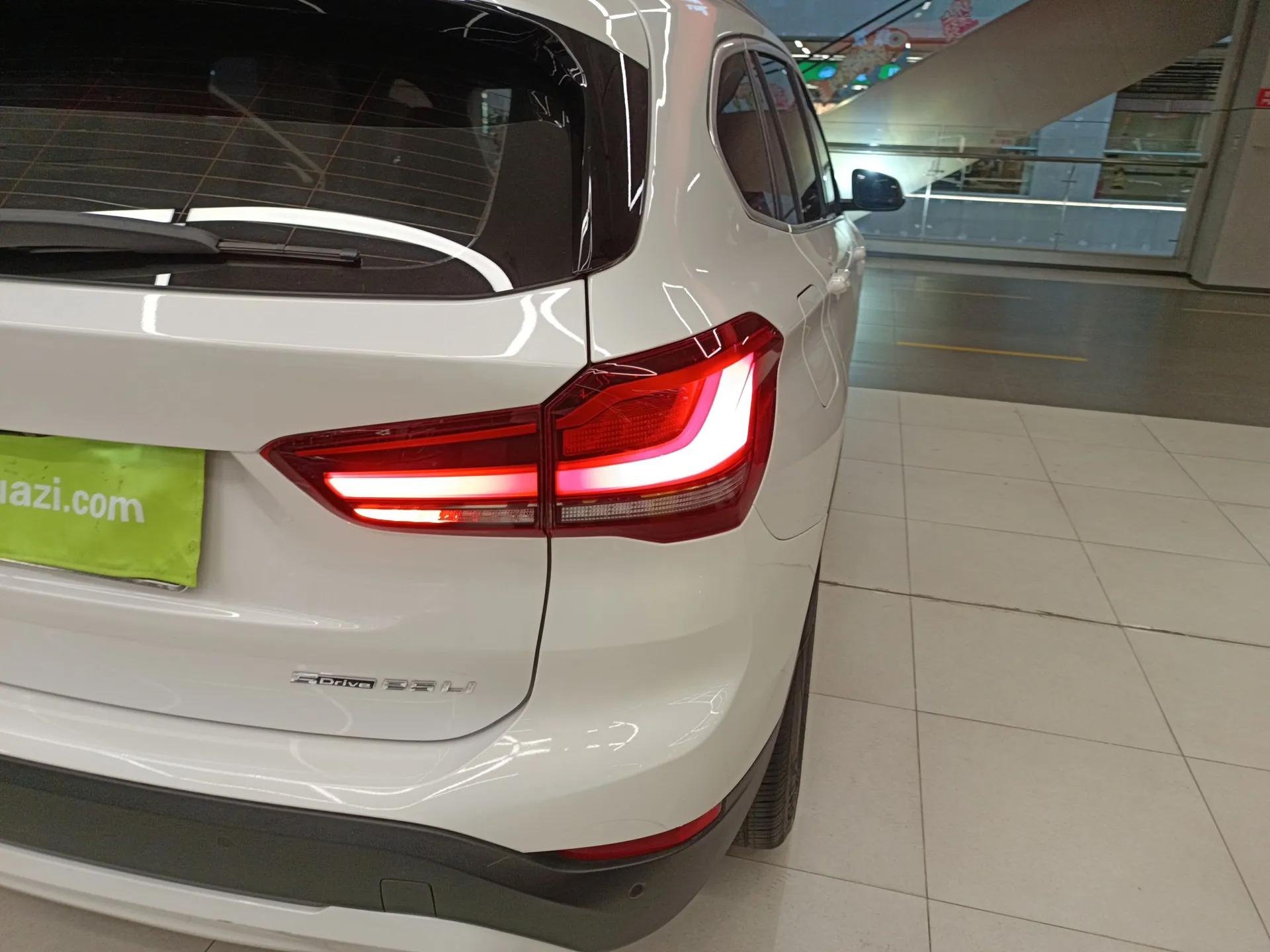 BMW X1 2021 Restyled sDrive25Li Leading Edition — миниатюра 7