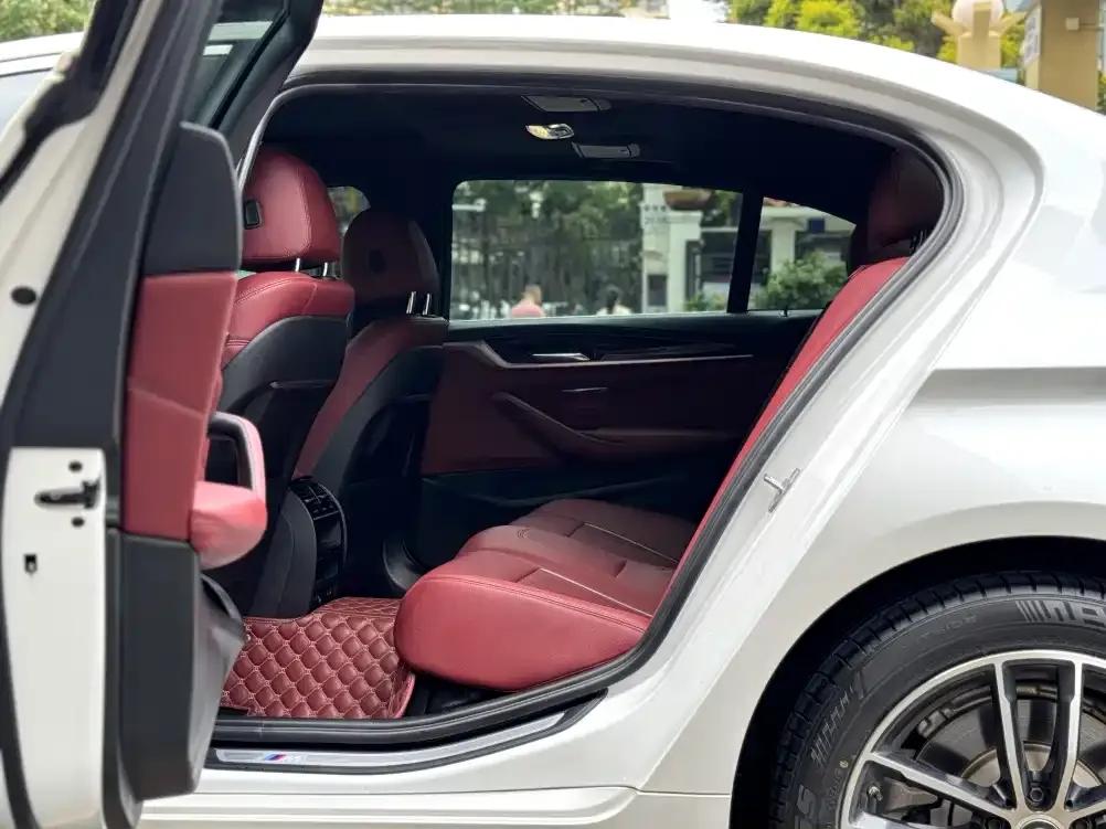2022 BMW 5 Series 525Li M Sport Package — миниатюра 5