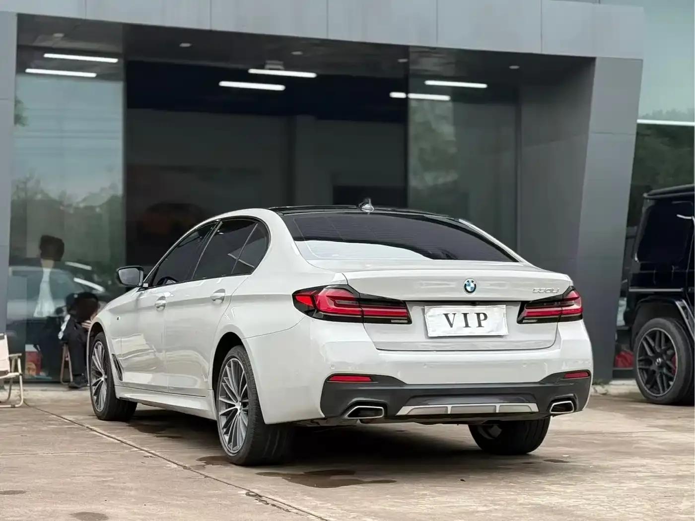 2023 BMW 5 Series 530Li Leading Edition M Sport Package — миниатюра 5