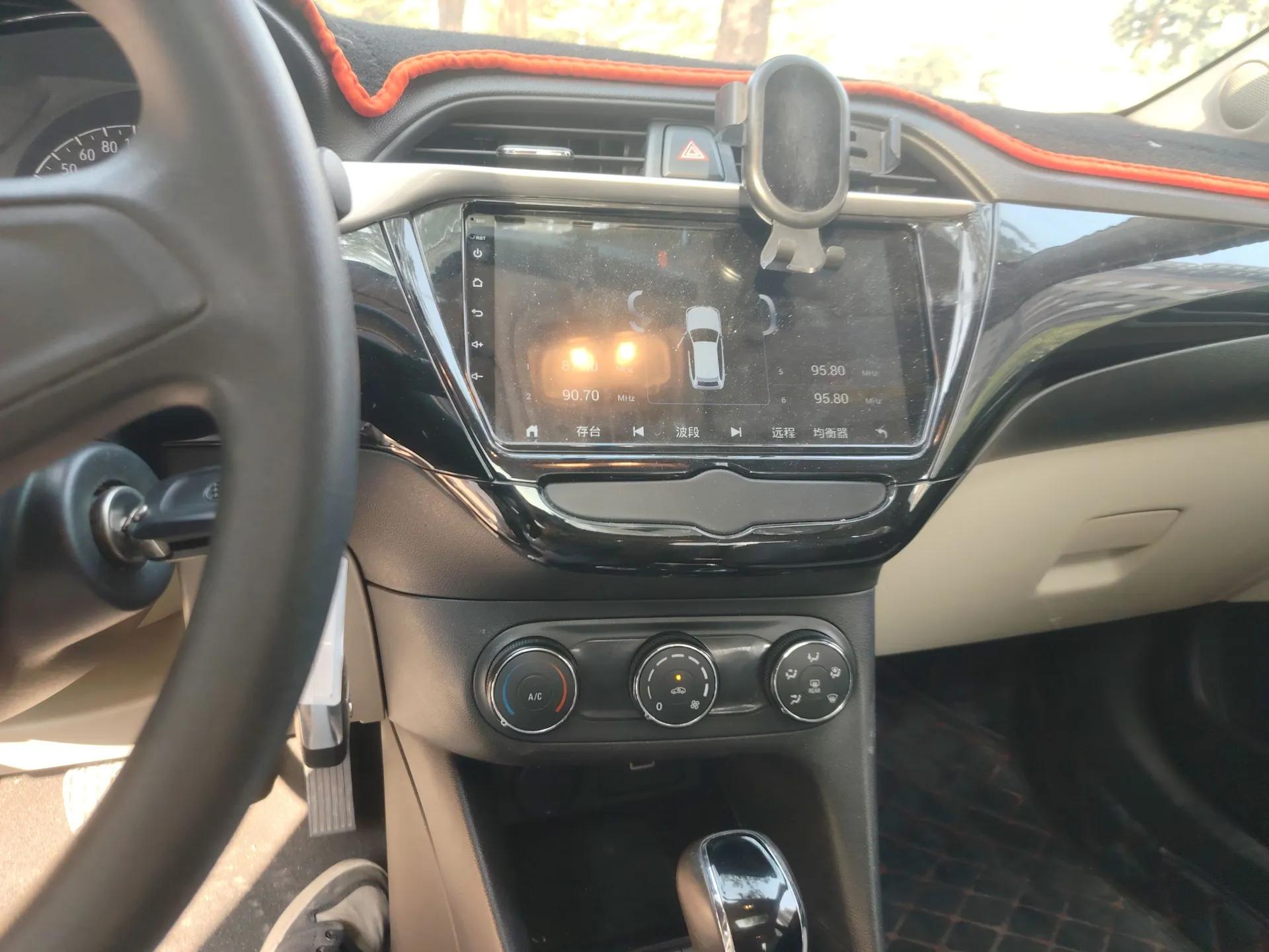Buick Excelle 2018 15N CVT Elite Edition — миниатюра 14