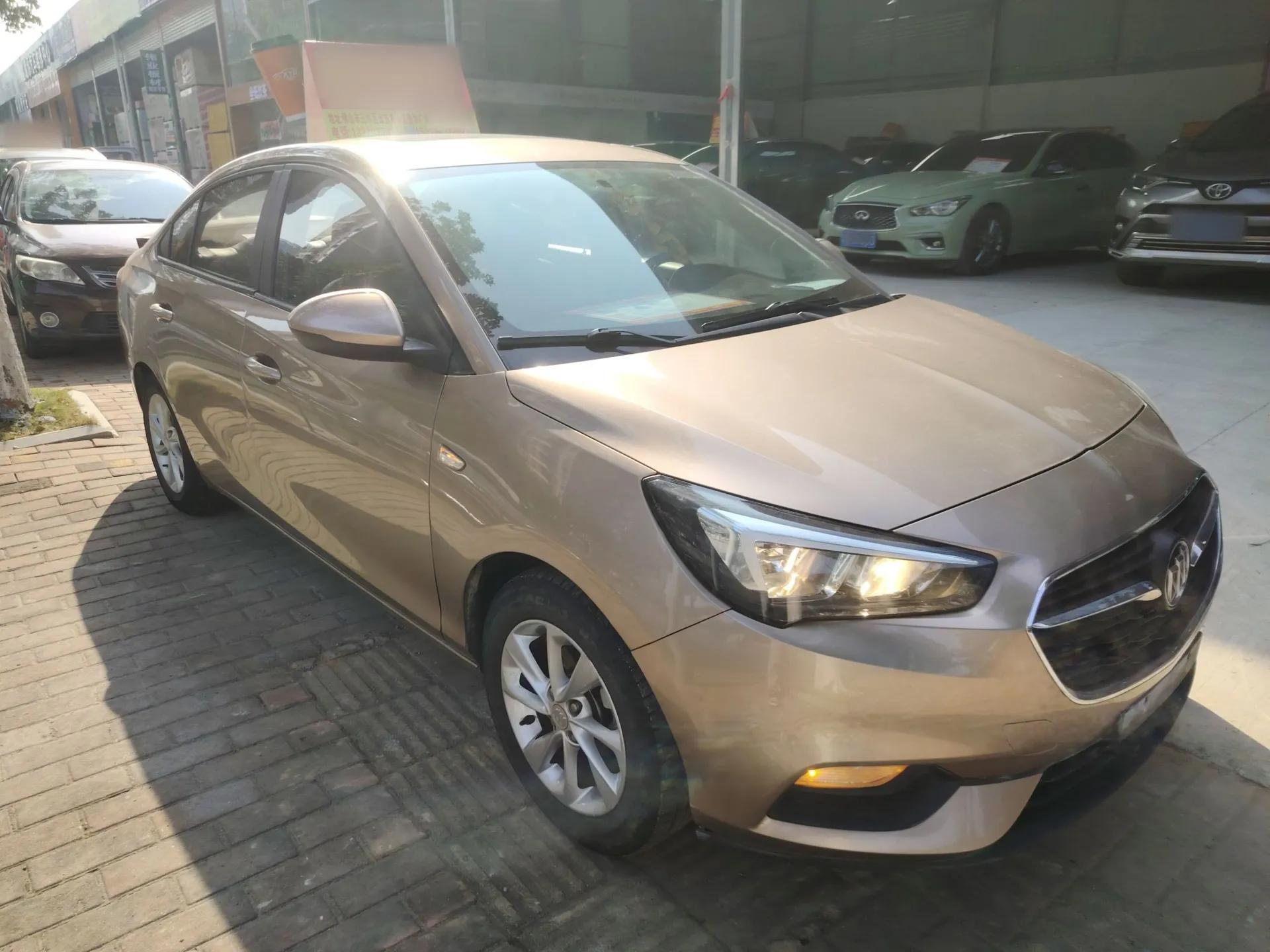 Buick Excelle 2018 15N CVT Elite Edition — миниатюра 4