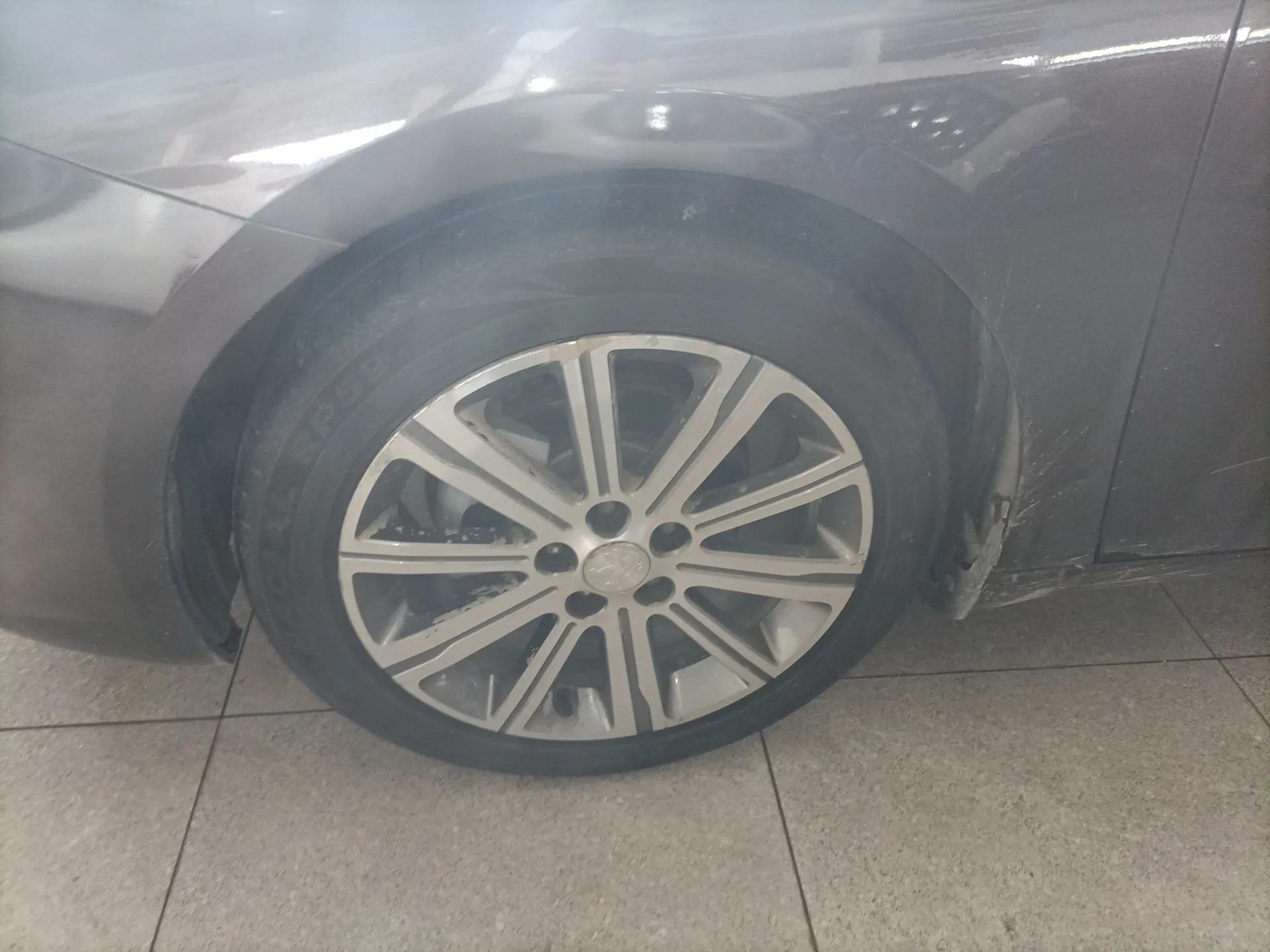 Peugeot 408 2014 1.8L Automatic Luxury Edition — миниатюра 8