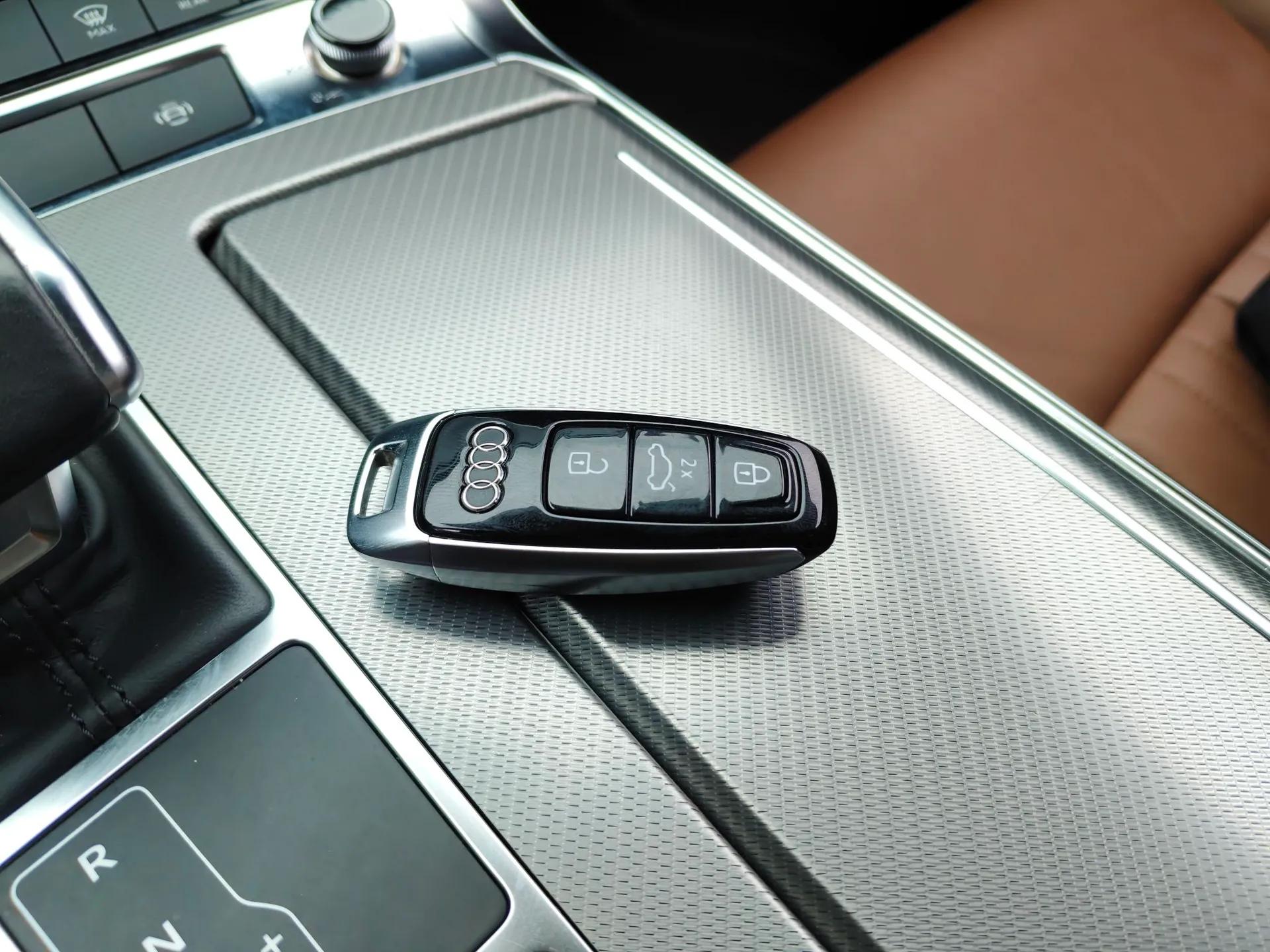 Audi A6L 2021 45 TFSI quattro Prestige Elegant Edition — миниатюра 12