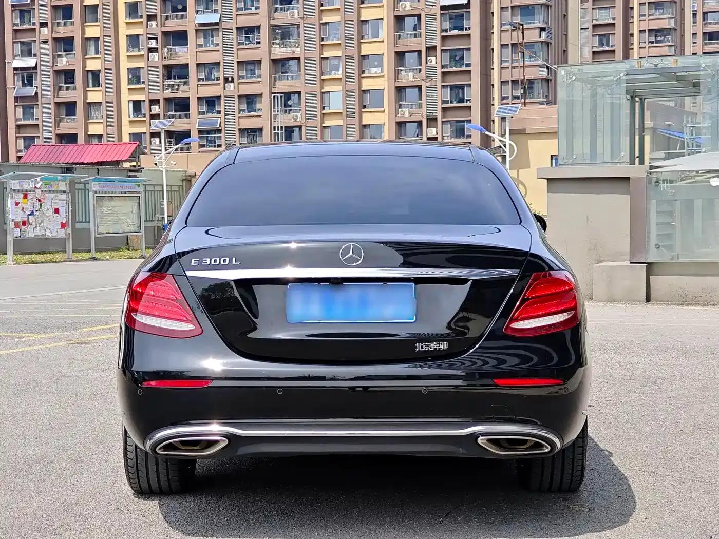 2019 Mercedes-Benz E-Class E 300 L Luxury — миниатюра 5