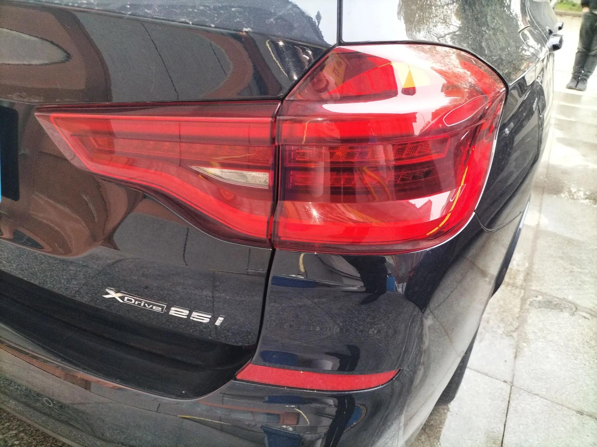 BMW X3 2021 xDrive25i Luxury Package — миниатюра 8