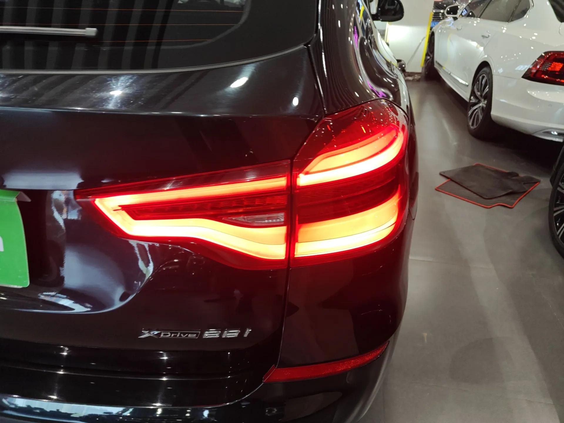 BMW X3 2018 xDrive28i Luxury Package China VI Emission Standard — миниатюра 7
