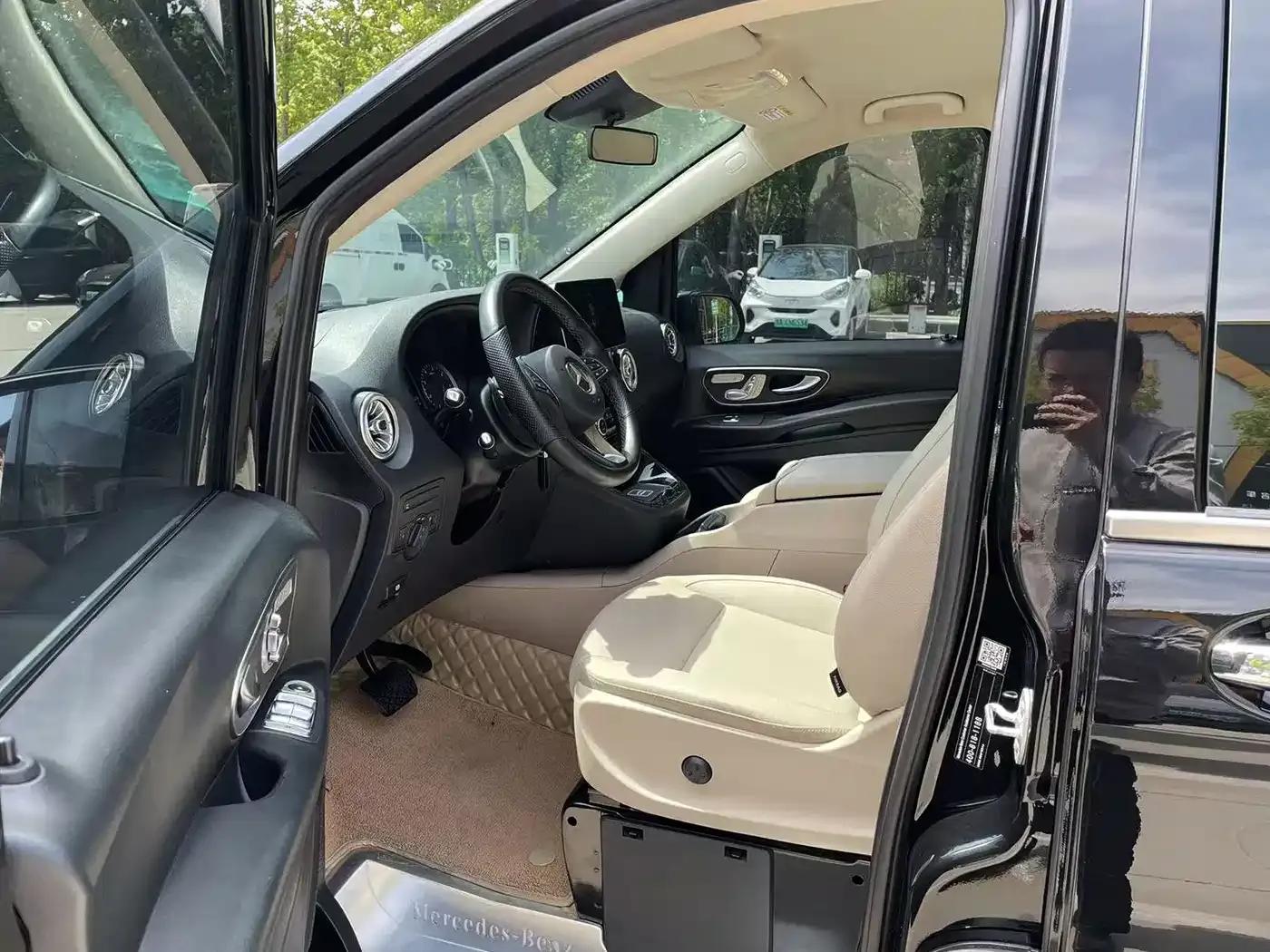2023 Nissan Vito 2.0T Business Edition 7-seater — миниатюра 3