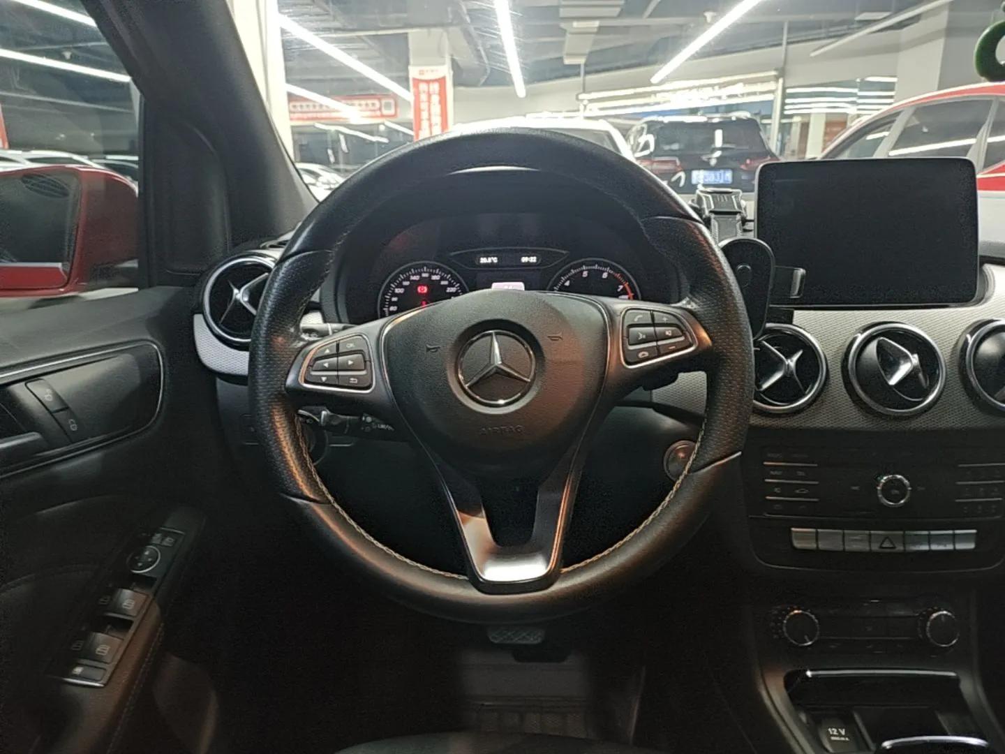 Mercedes-Benz B-Class 2017 B 200 Sport Edition — миниатюра 14