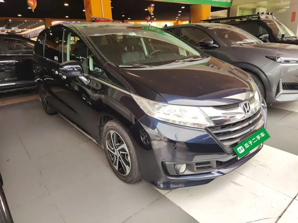 Honda Odyssey 2017 2.4L Smart Edition — миниатюра 3