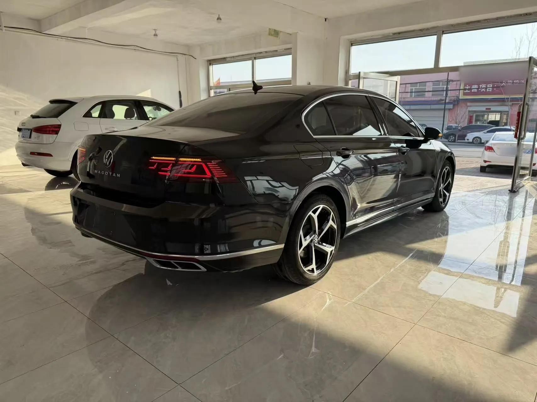 Volkswagen Magotan 2023 2 Million Units Limited Edition 330TSI DSG Leading Version — миниатюра 4