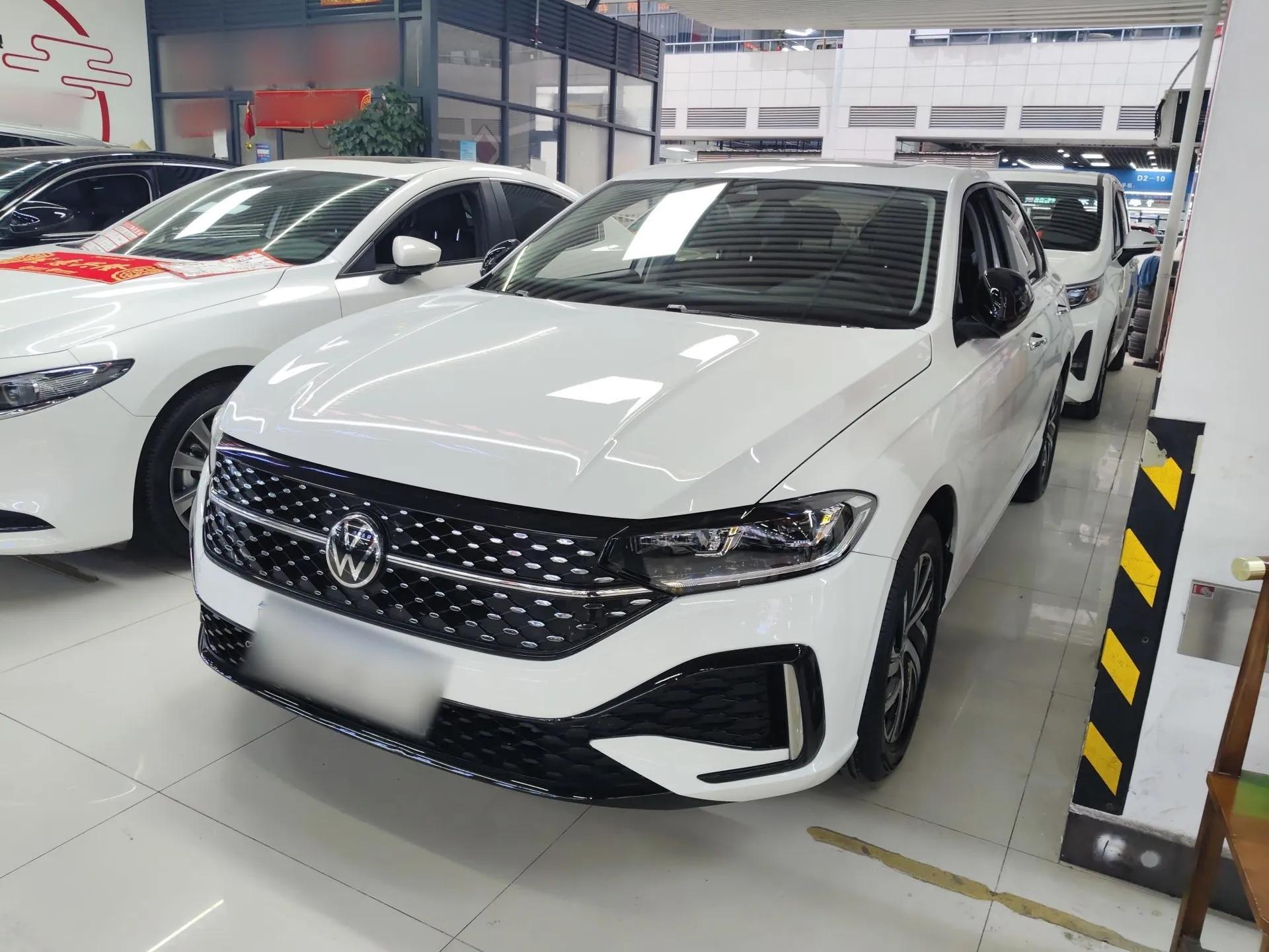 Volkswagen Lavida 2024 300TSI DSG Starry Sky Deluxe Edition — миниатюра 1