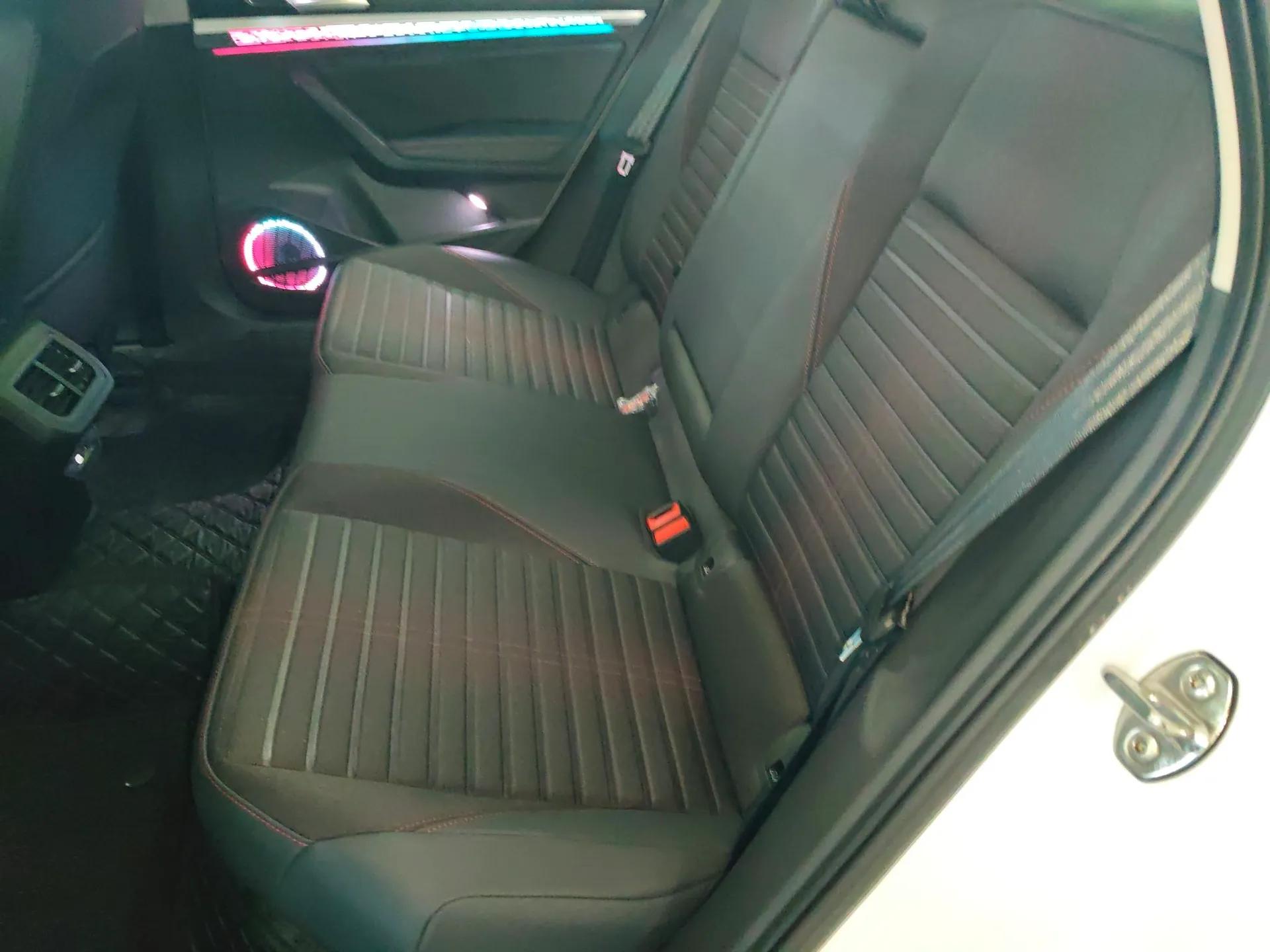 Volkswagen Lavida 2024 300TSI DSG Starry Sky Deluxe Edition — миниатюра 20