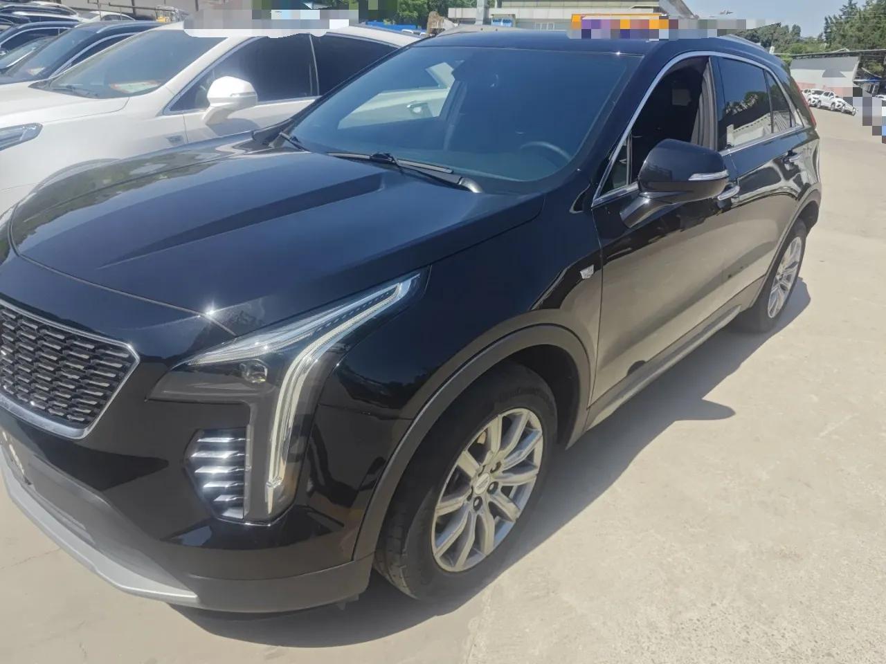 Cadillac XT4 2020 28T Two-Wheel-Drive Leading Version — миниатюра 1