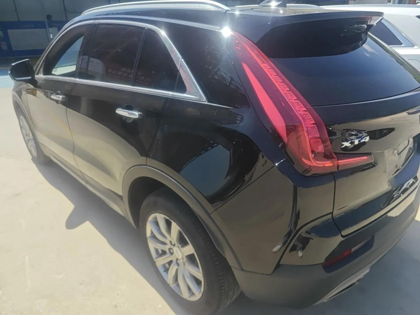 Cadillac XT4 2020 28T Two-Wheel-Drive Leading Version — миниатюра 4