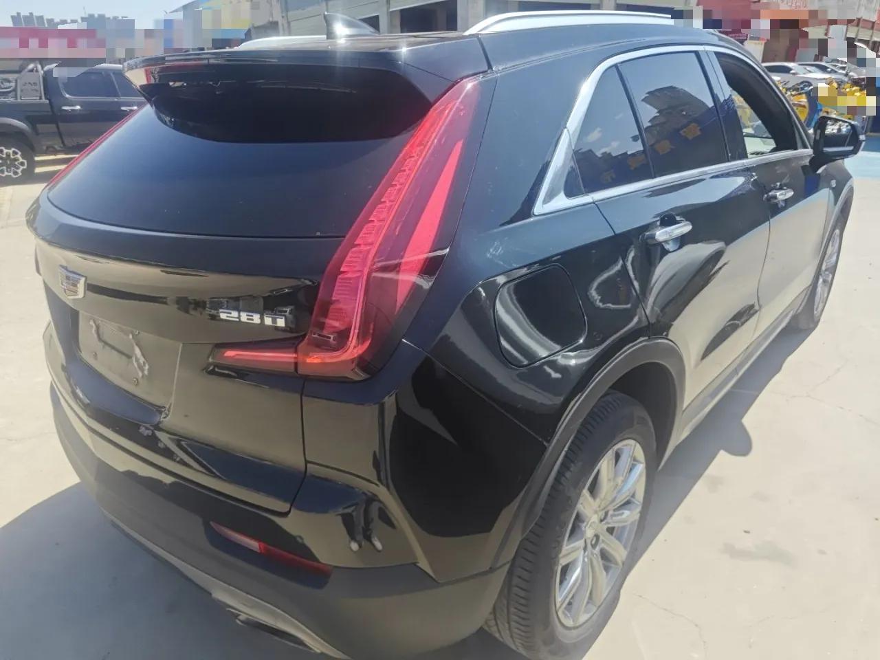 Cadillac XT4 2020 28T Two-Wheel-Drive Leading Version — миниатюра 6
