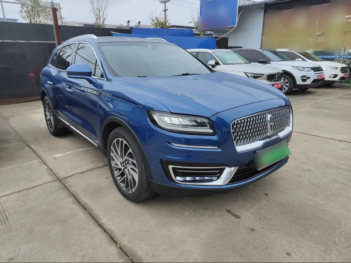 Lincoln Nautilus 2020 2.0T Four-Wheel Drive Luxury Edition — миниатюра 3