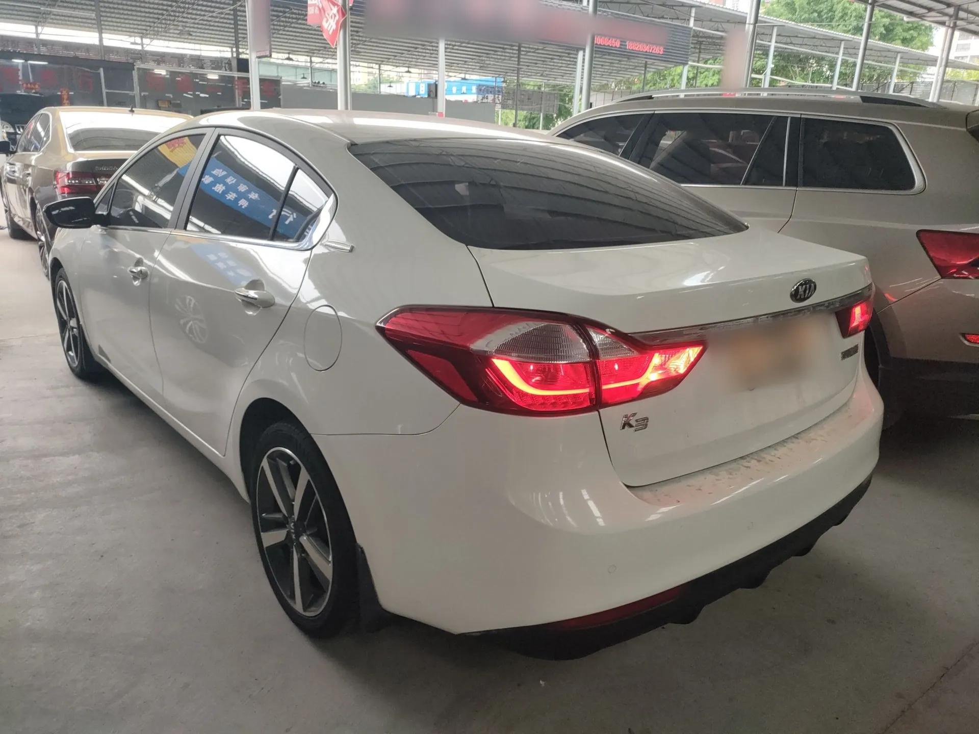 Kia K3 2017 1.6L Automatic 15th Anniversary Special Edition GLS — миниатюра 7