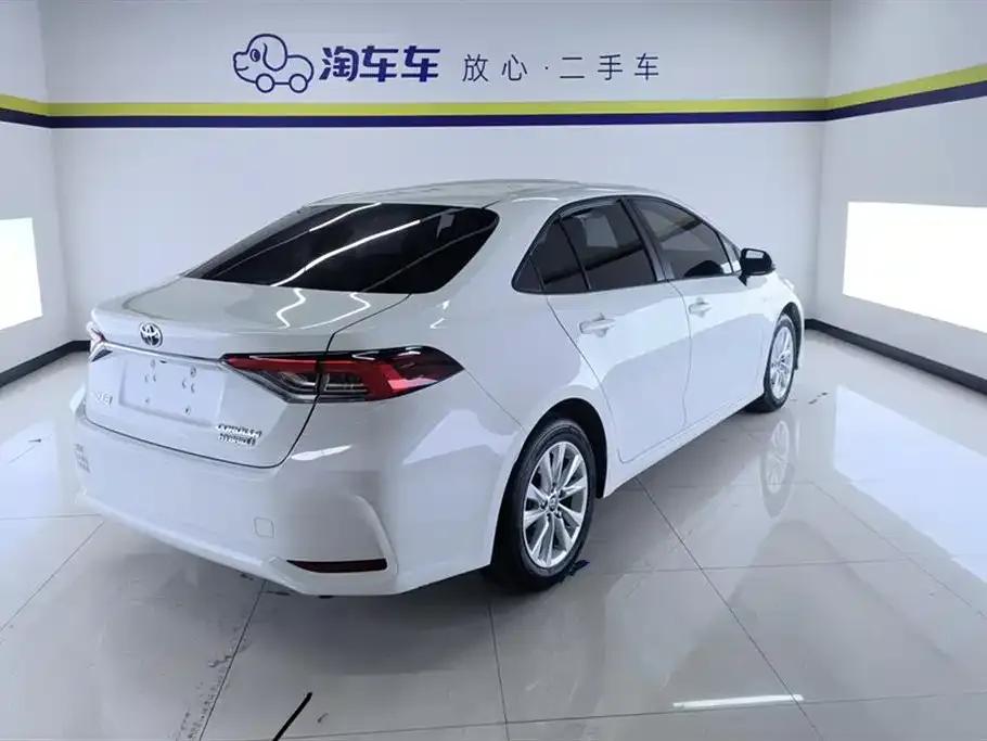 2023 Toyota Corolla 1.8L Intelligent Hybrid Elite Edition — миниатюра 3