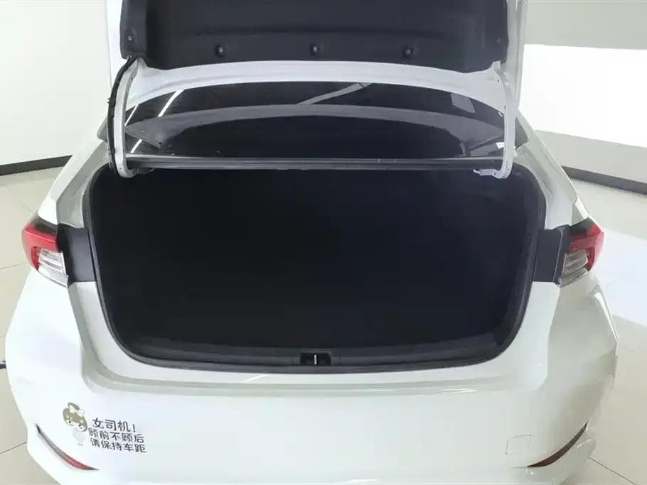 2023 Toyota Corolla 1.8L Intelligent Hybrid Elite Edition — миниатюра 4