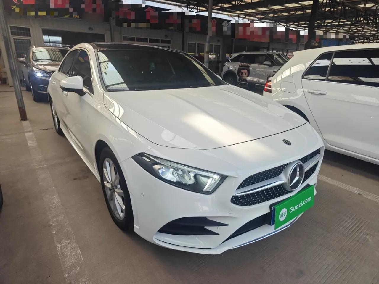 Mercedes-Benz A-Class 2020 A 200 L Sport Sedan — миниатюра 6