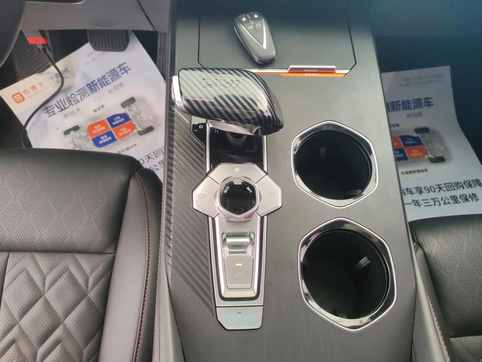 CHANGAN UNI-K 2021 2.0T Prestige Edition — миниатюра 17