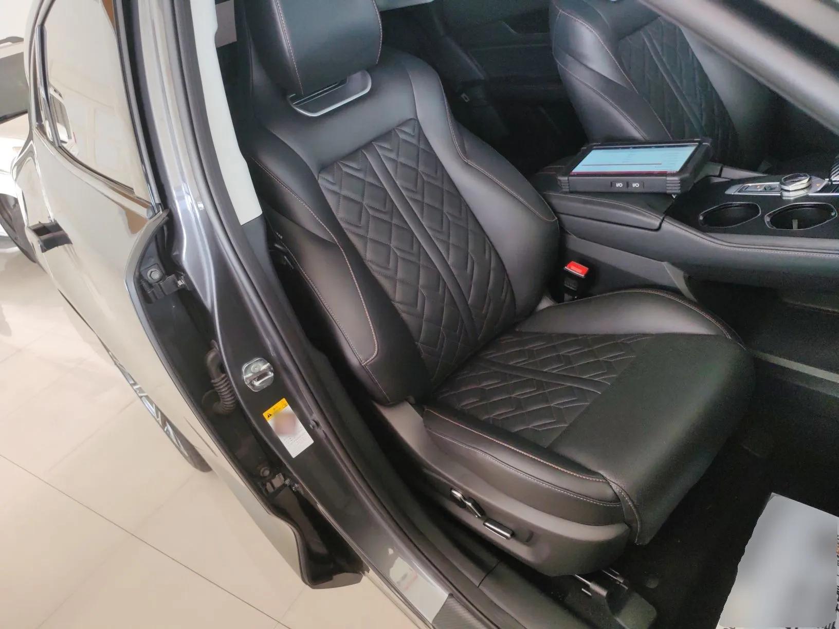 CHANGAN UNI-K 2021 2.0T Prestige Edition — миниатюра 23