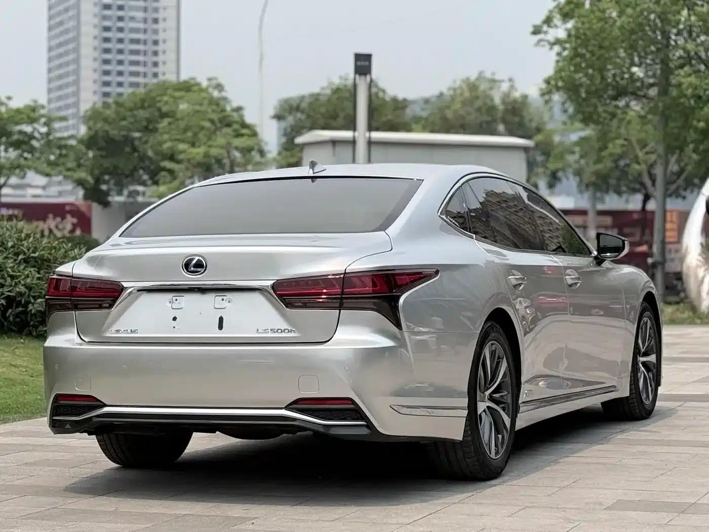 Lexus LS 2021 500h Premium Edition — миниатюра 3