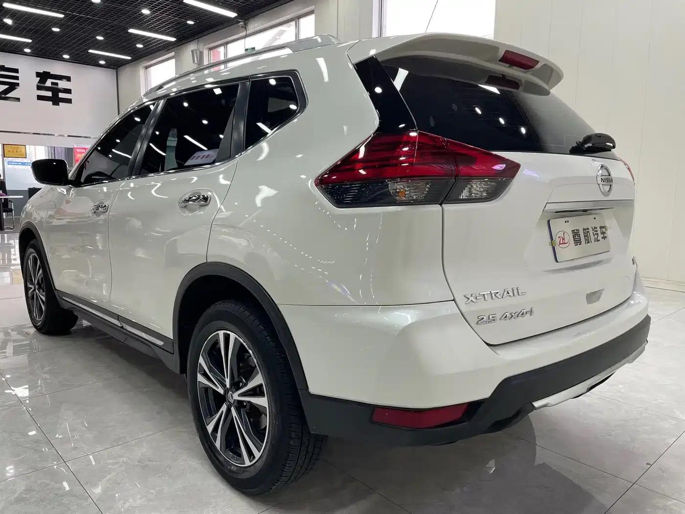 Nissan X-Trail 2021 2.5L CVT 4WD XL Intelligent Leading Edition — миниатюра 6