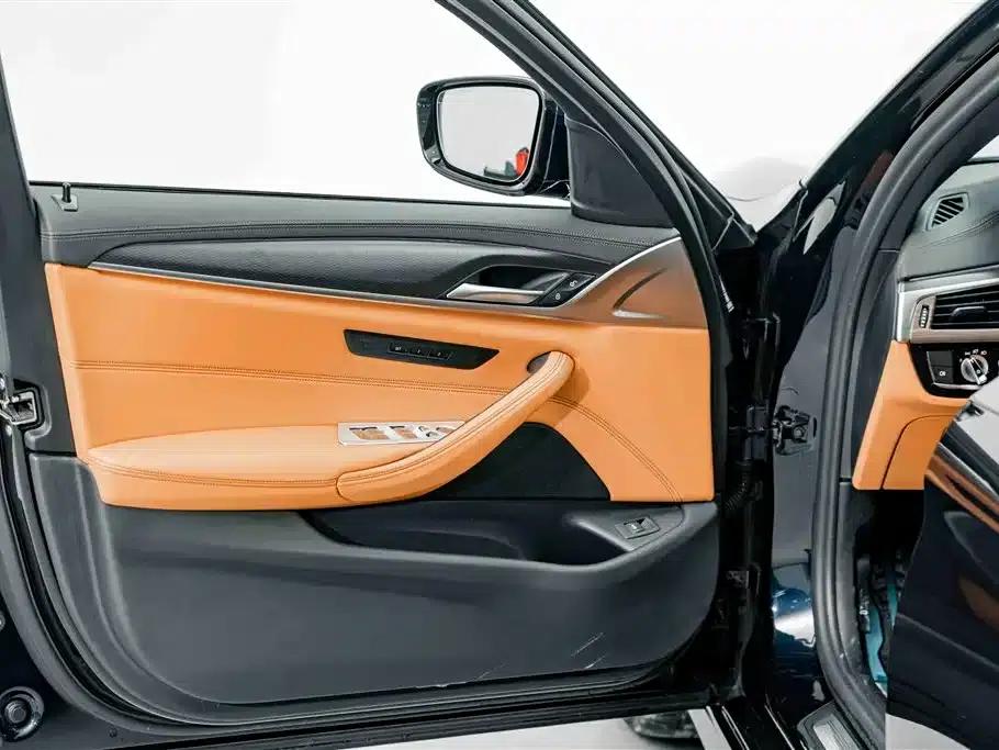 2022 BMW 5 Series (Imported) Facelift 525i M Sport Package — миниатюра 15