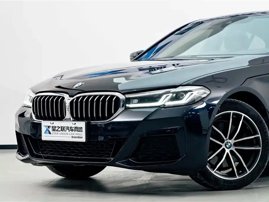 2022 BMW 5 Series (Imported) Facelift 525i M Sport Package — миниатюра 3