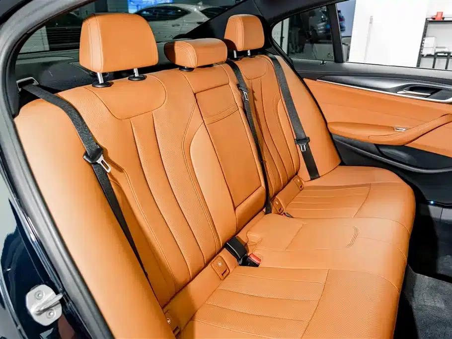 2022 BMW 5 Series (Imported) Facelift 525i M Sport Package — миниатюра 21