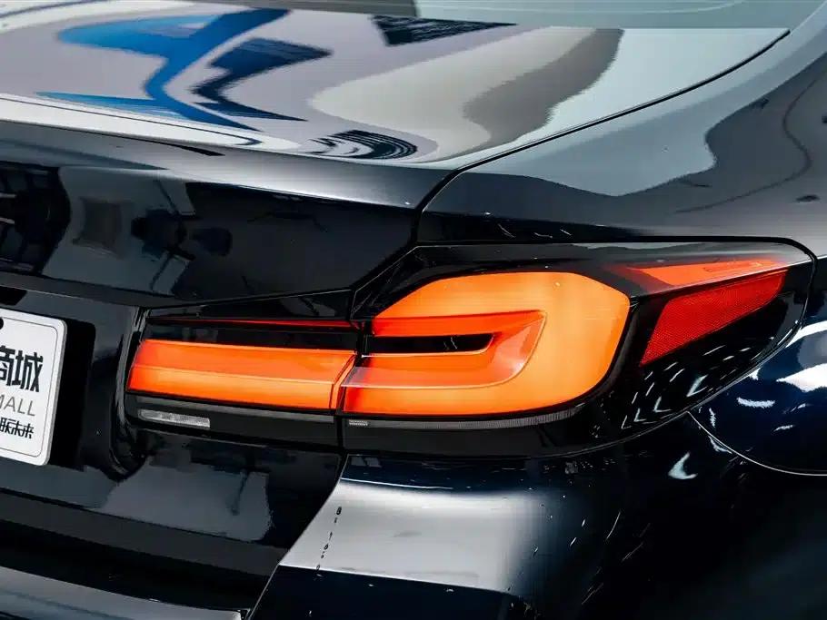 2022 BMW 5 Series (Imported) Facelift 525i M Sport Package — миниатюра 8
