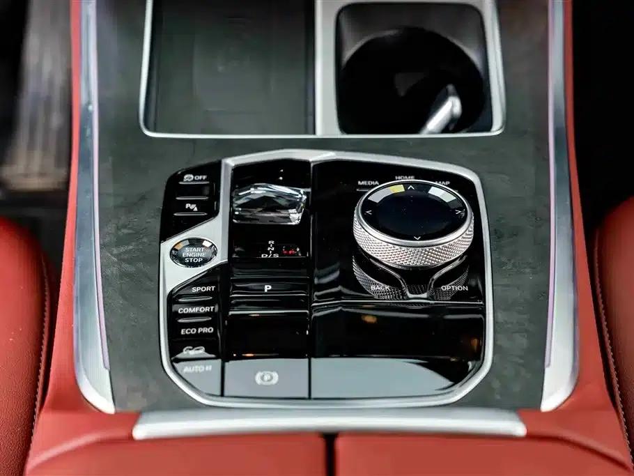 BMW X5 2023 xDrive 30Li Luxury M Sport Package — миниатюра 16