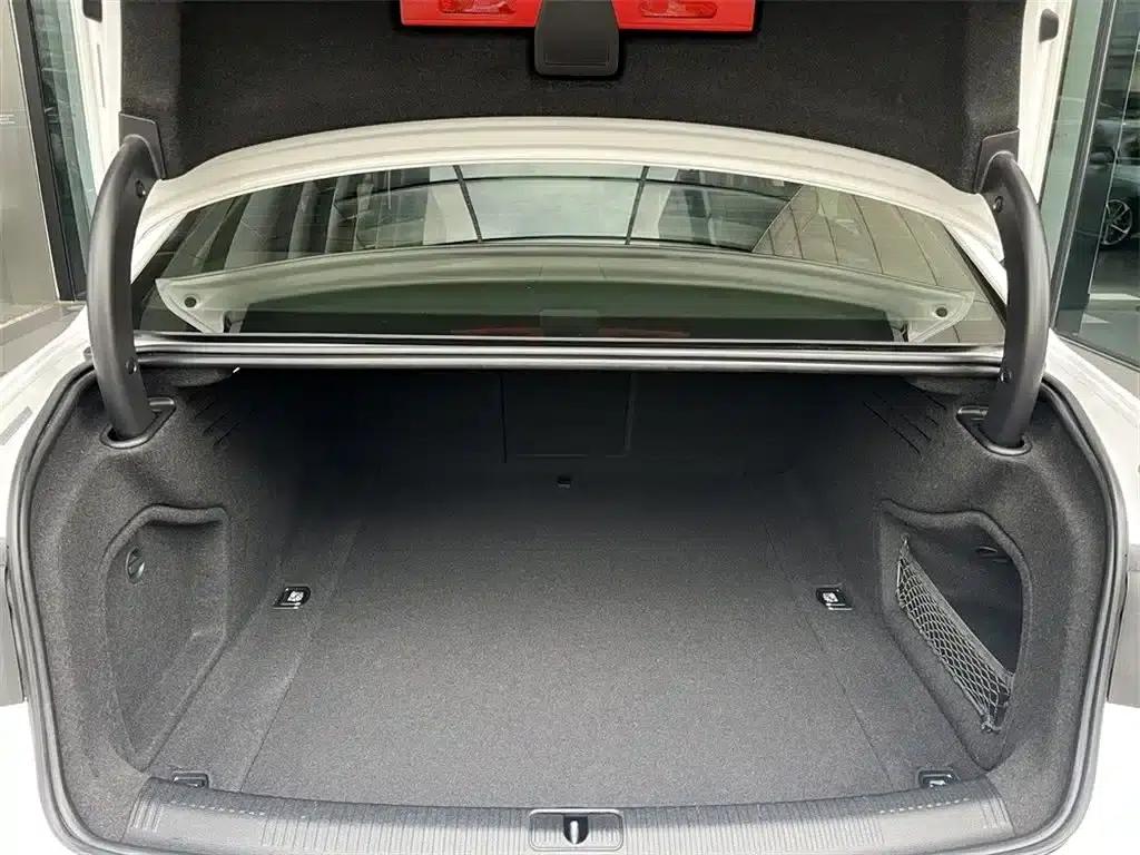 Audi A4L 2022 40 TFSI Fashion Elegance — миниатюра 9