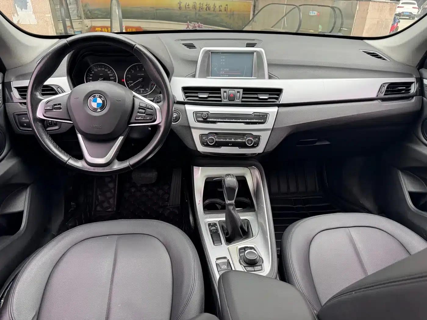 BMW X1 2016 sDrive18Li Fashion Edition — миниатюра 11