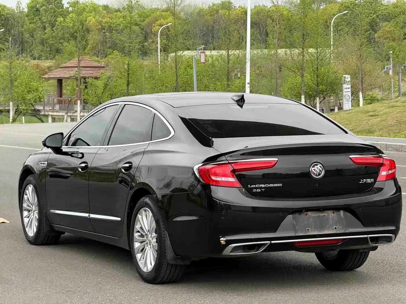 Buick LaCrosse 2019 28T Elite — миниатюра 6