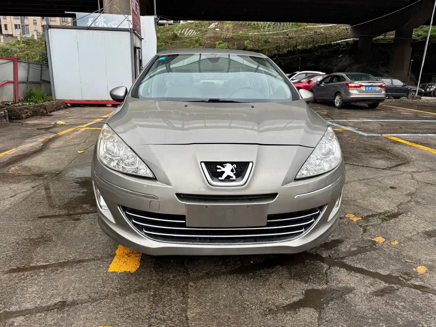 Peugeot 408 2011 2.0L Automatic Comfort Edition — миниатюра 2