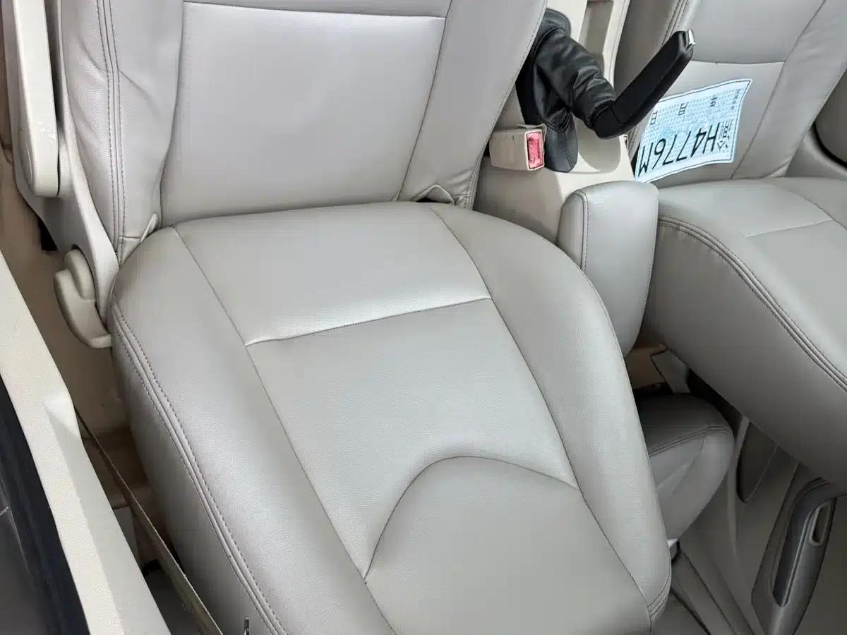 Peugeot 408 2011 2.0L Automatic Comfort Edition — миниатюра 14