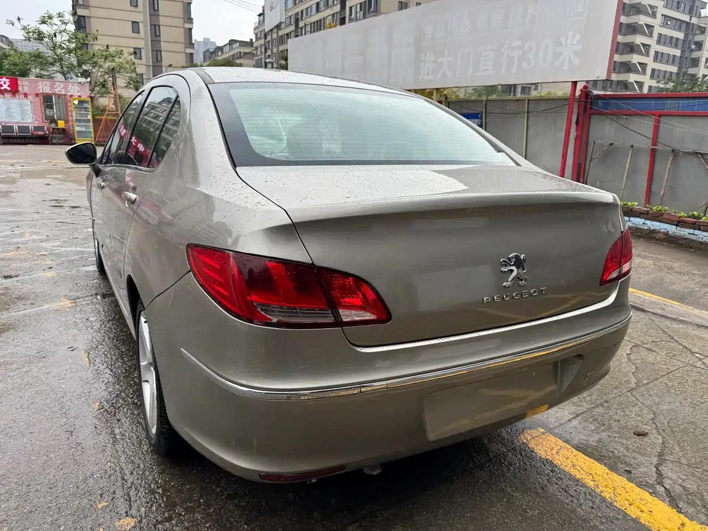Peugeot 408 2011 2.0L Automatic Comfort Edition — миниатюра 6